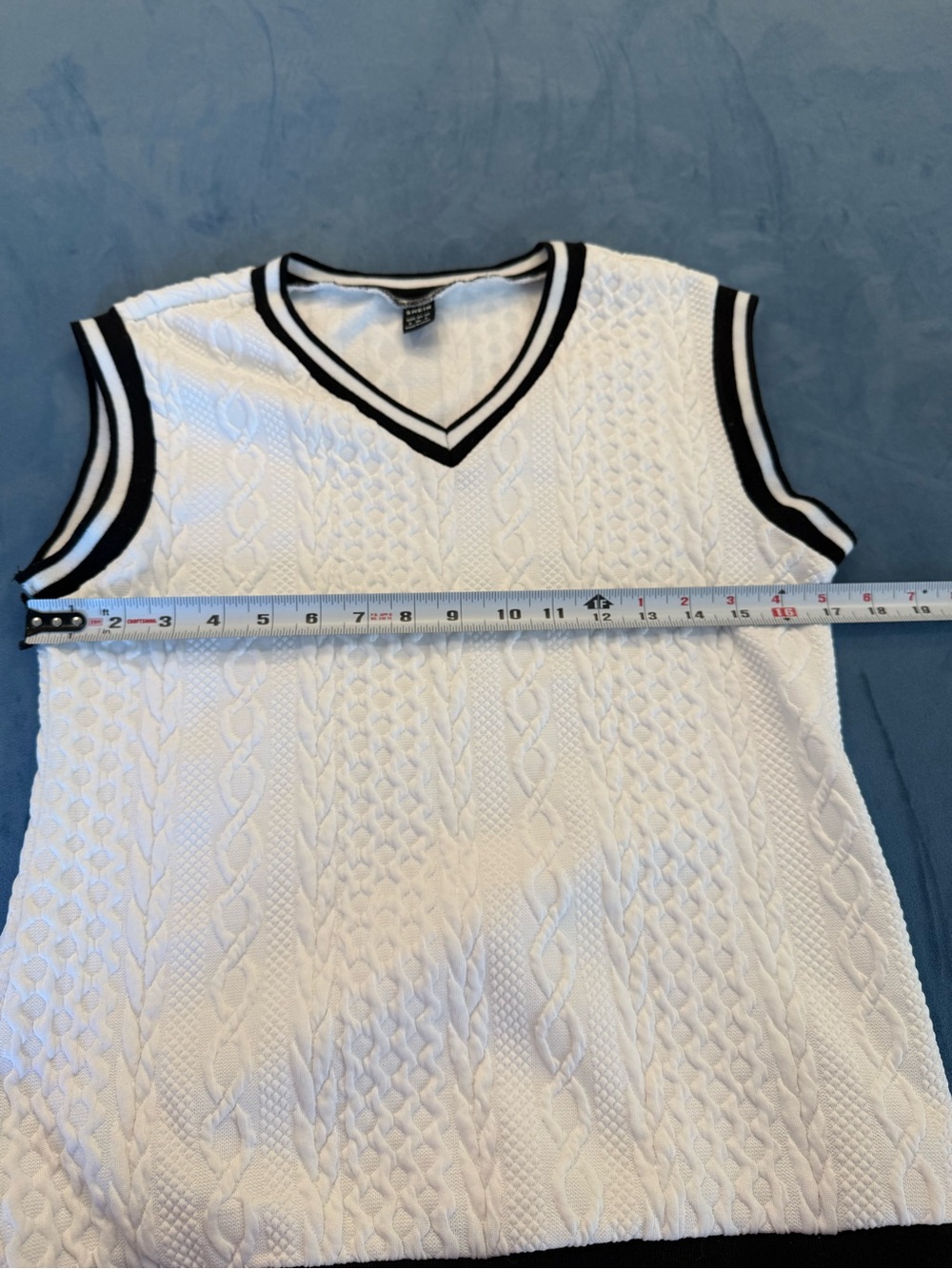SHEIN Women's Cable-Knit Sweater Vest S White Black Contrast Trim V-Neck - Picture 6 of 9